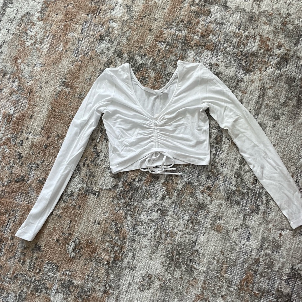 Brand New Emma and Sam White Ruched Top (S)